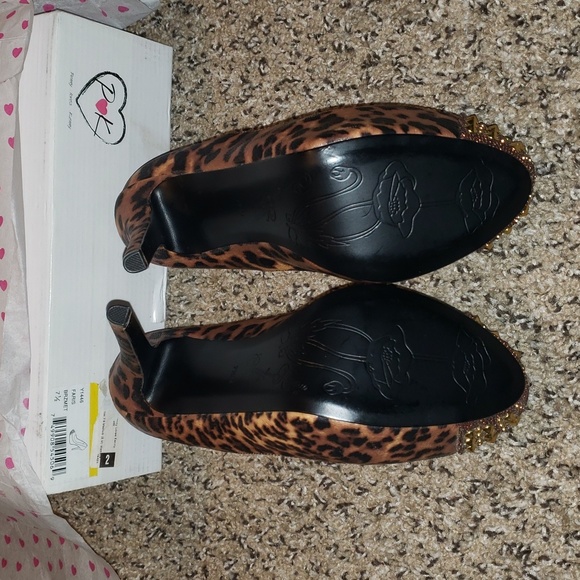 P♡K leopard print & gold spikes super high heels pumps Faris Brzmet sz 7.5 - Picture 10 of 16